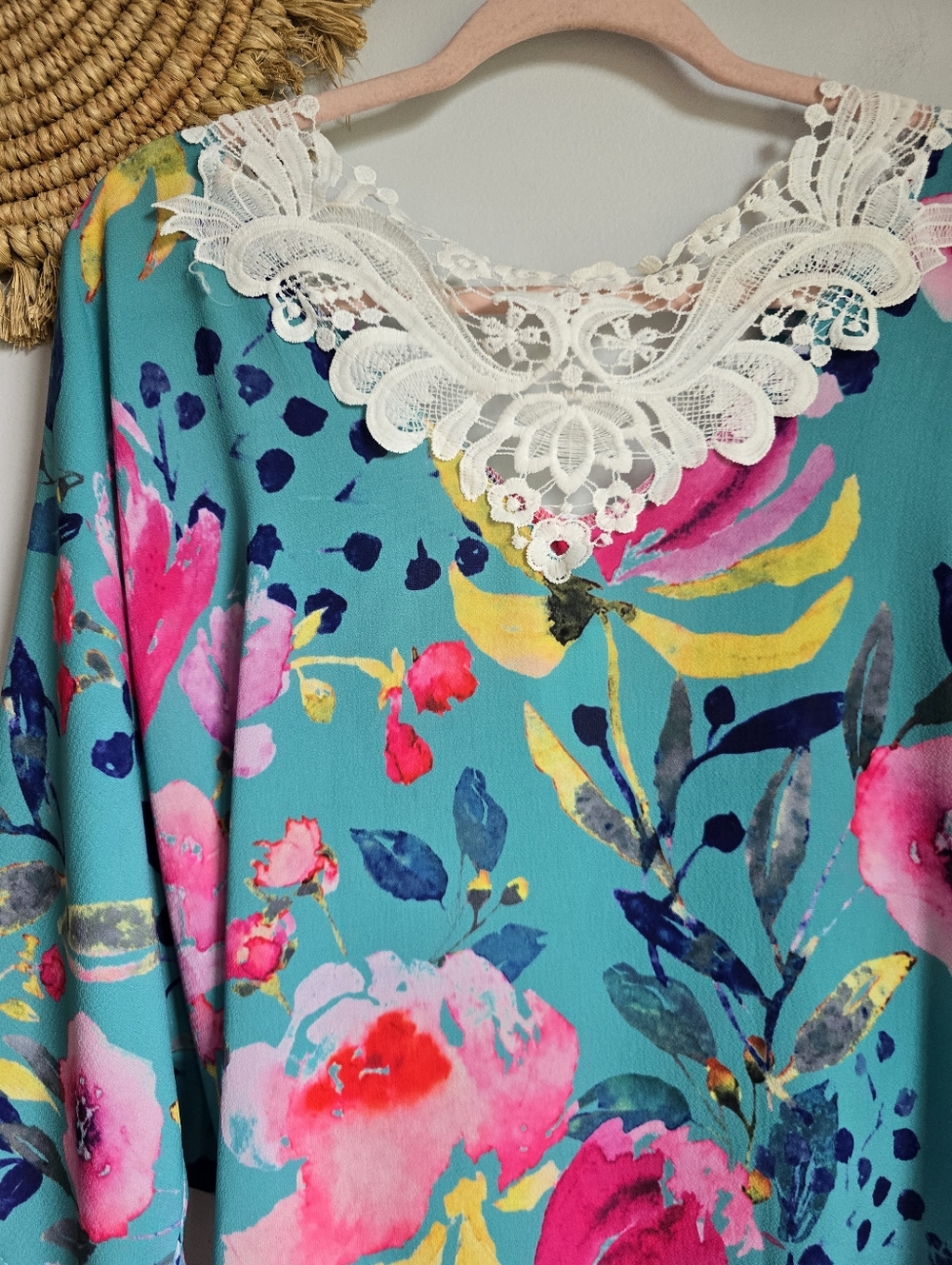 Anthropologie NEW Elizabeth Gillett Mollie Lace Floral Kimono SZ All One Size - Picture 7 of 11